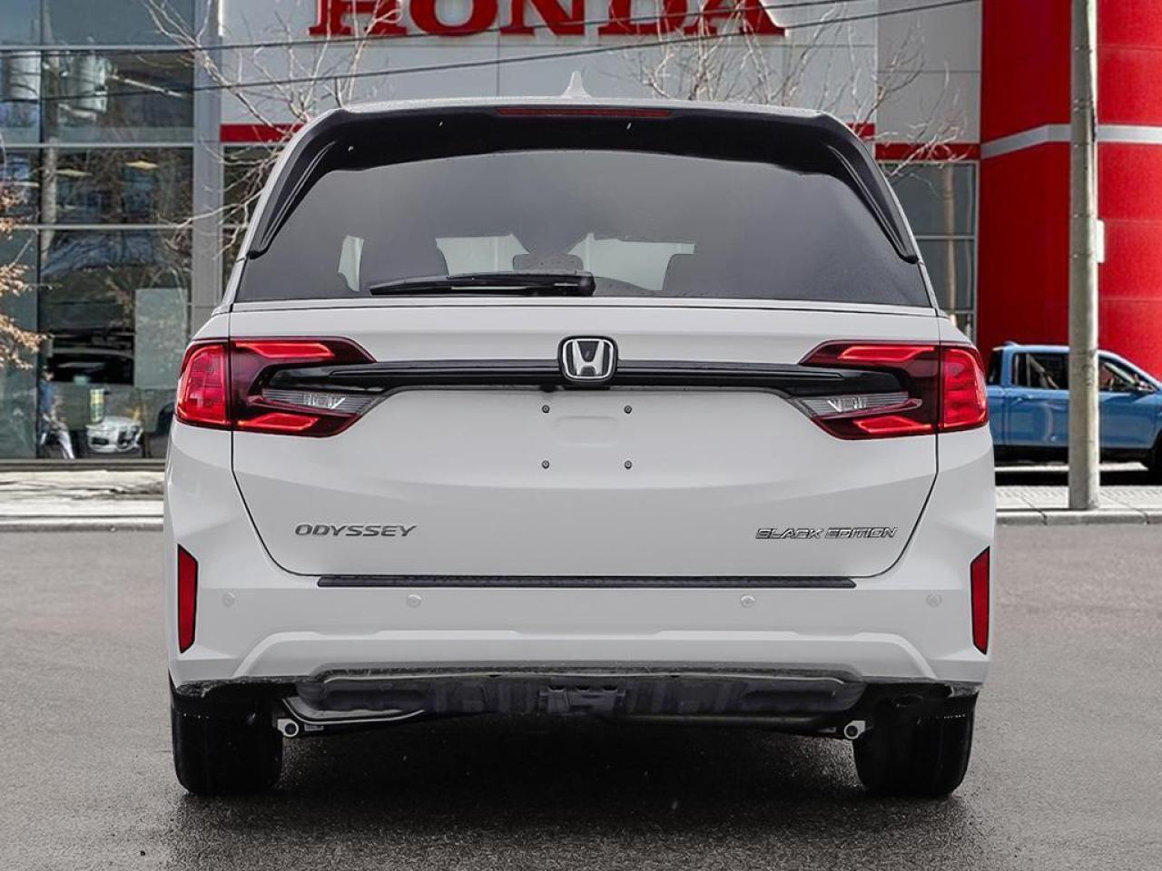 2025 Honda Odyssey Black Edition Passenger Van Photo4