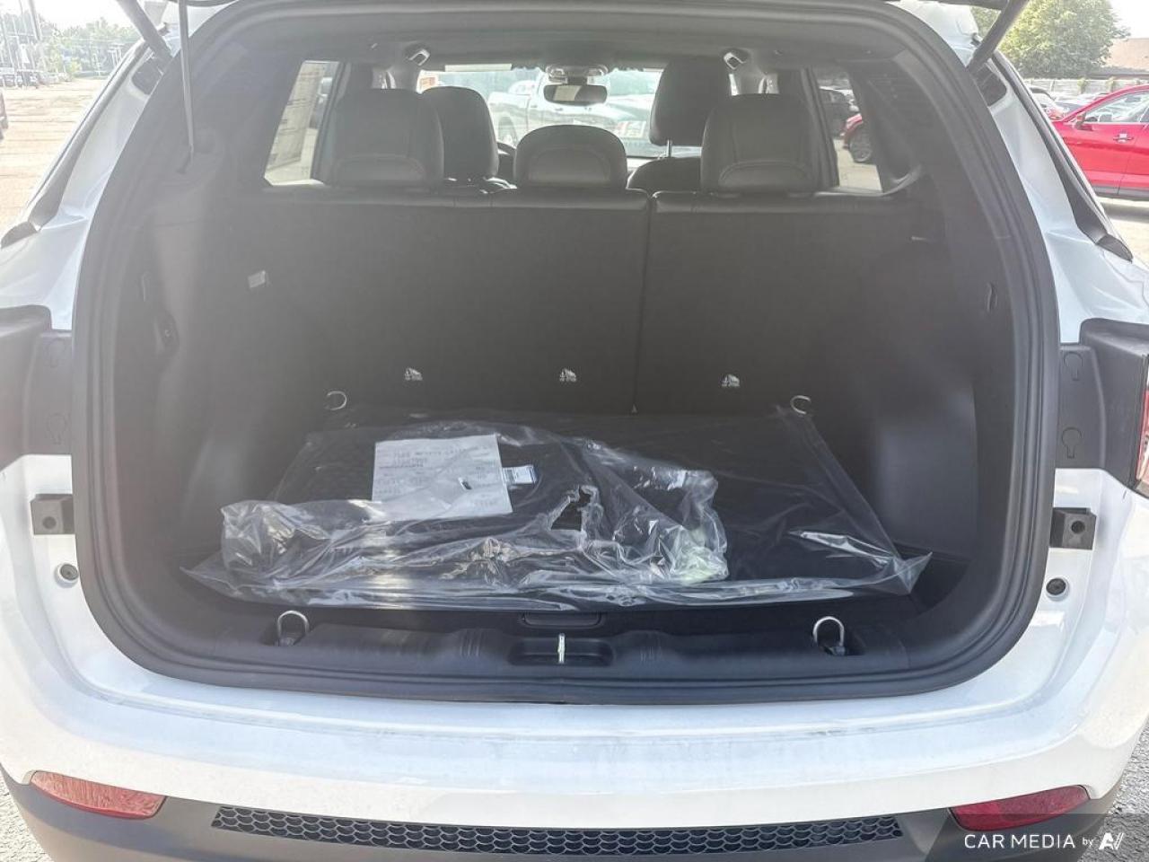 2025 Jeep Compass Altitude 4dr 4x4 Photo