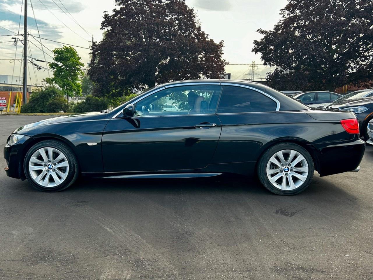 2012 BMW 3 Series Convertible / Low kilometers / Saddle brown leather Photo