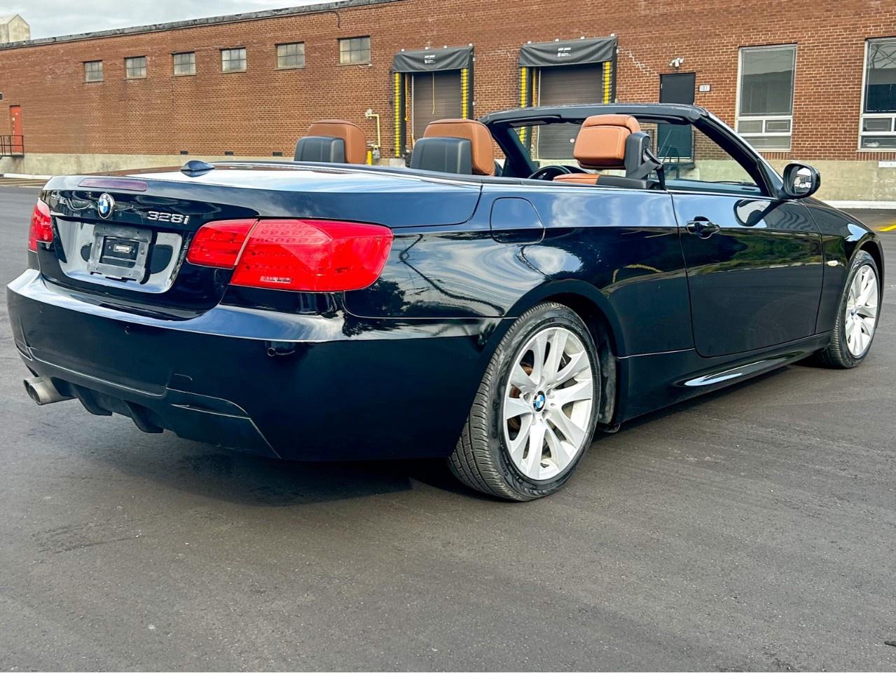 2012 BMW 3 Series Convertible / Low kilometers / Saddle brown leather Photo