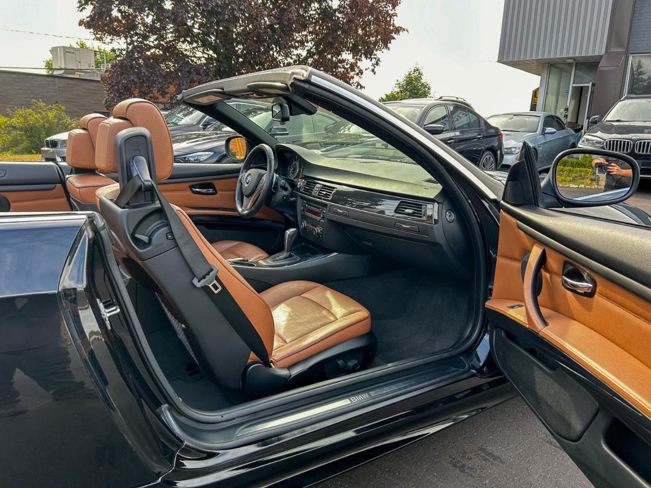 2012 BMW 3 Series Convertible / Low kilometers / Saddle brown leather Photo