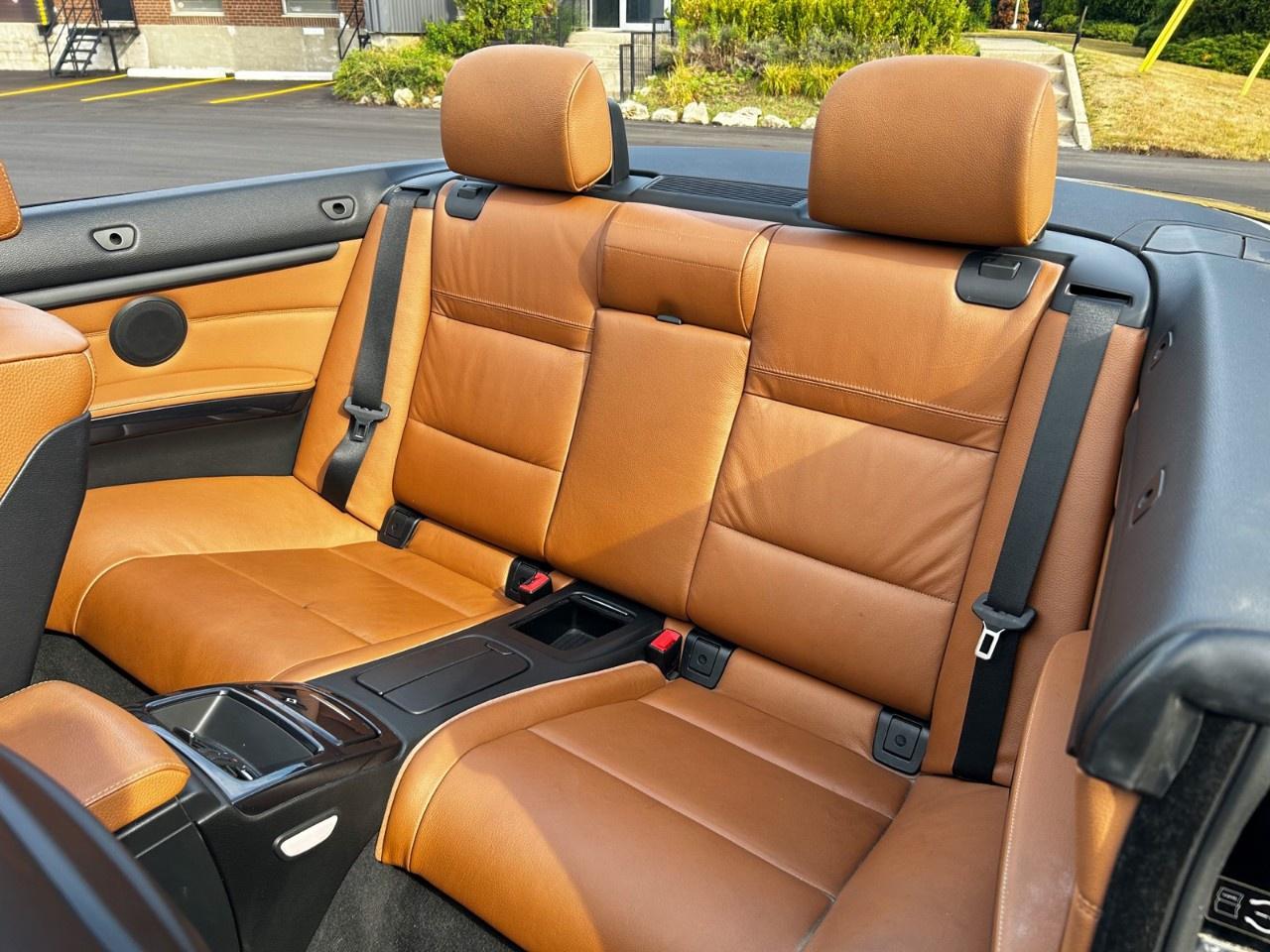2012 BMW 3 Series Convertible / Low kilometers / Saddle brown leather Photo