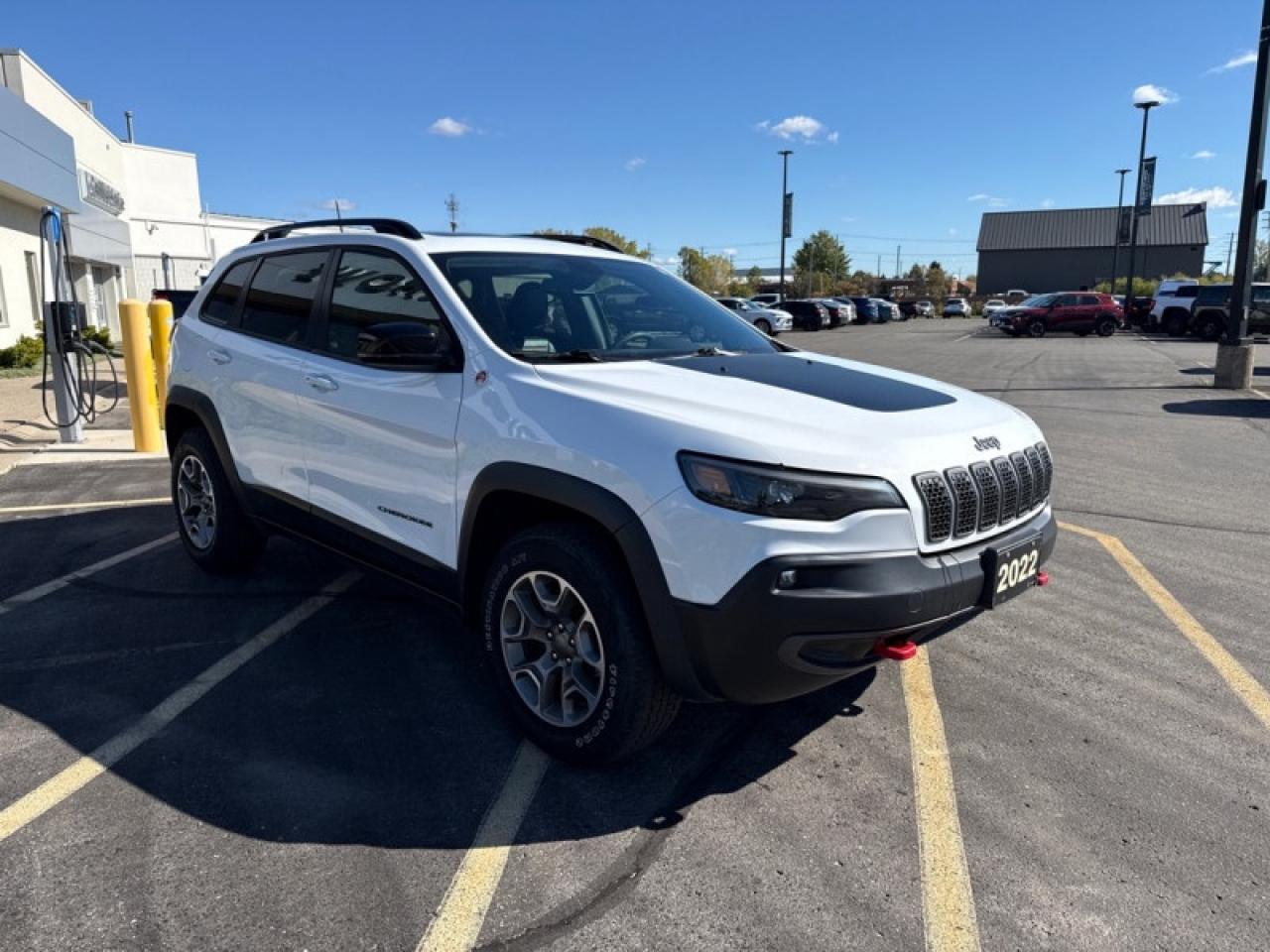 2022 Jeep Cherokee Trailhawk Photo