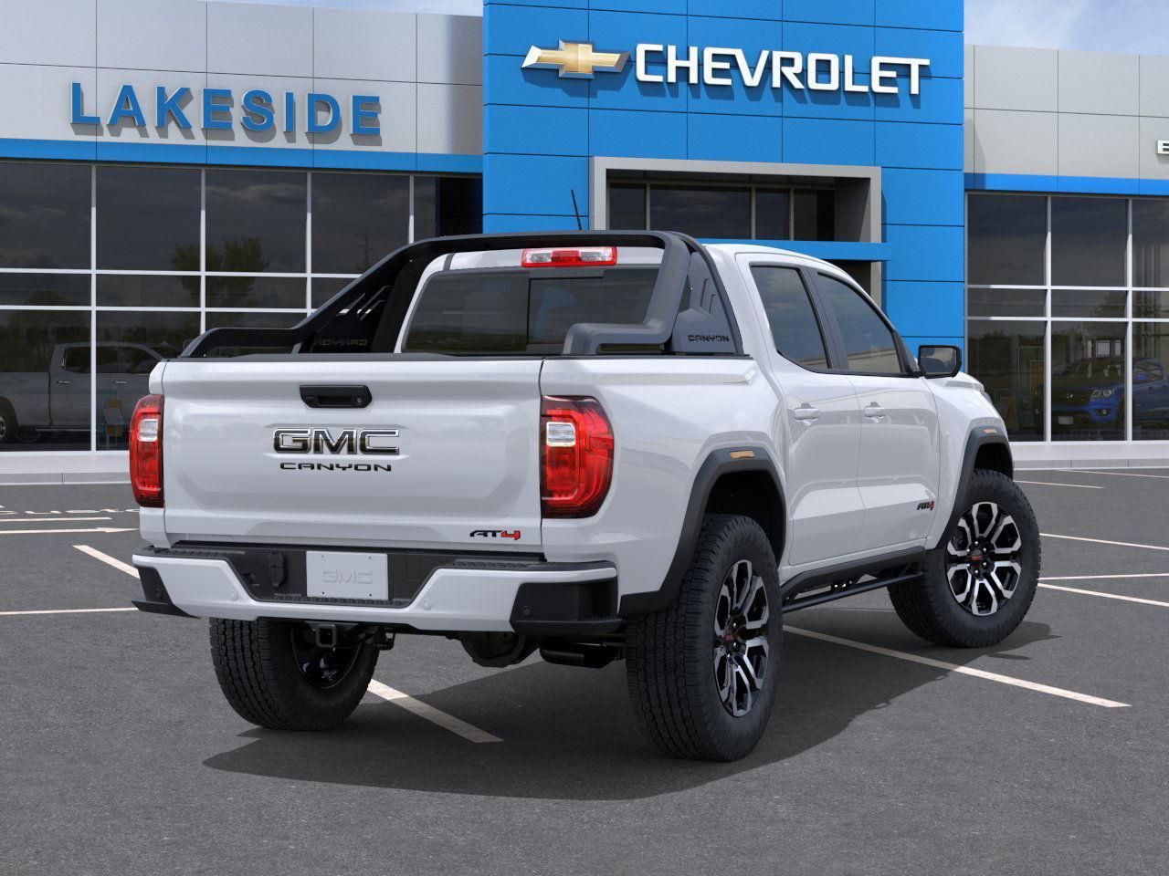 2025 GMC Canyon AT4 4x4 Crew Cab 5 ft. box 131 in. WB Photo3