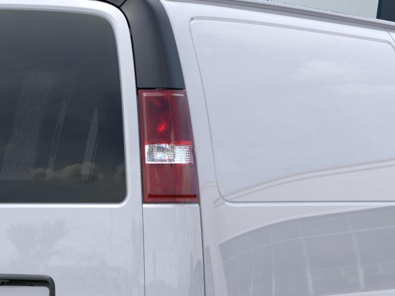 2025 GMC Savana 2500 Work Van Rear-Wheel Drive Extended Cargo Van Photo
