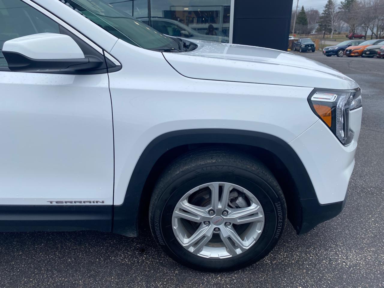 2024 GMC Terrain SLE 4dr All-Wheel Drive Photo