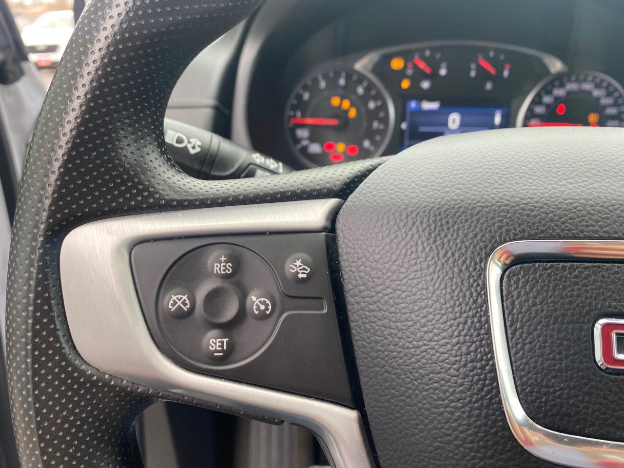 2024 GMC Terrain SLE 4dr All-Wheel Drive Photo