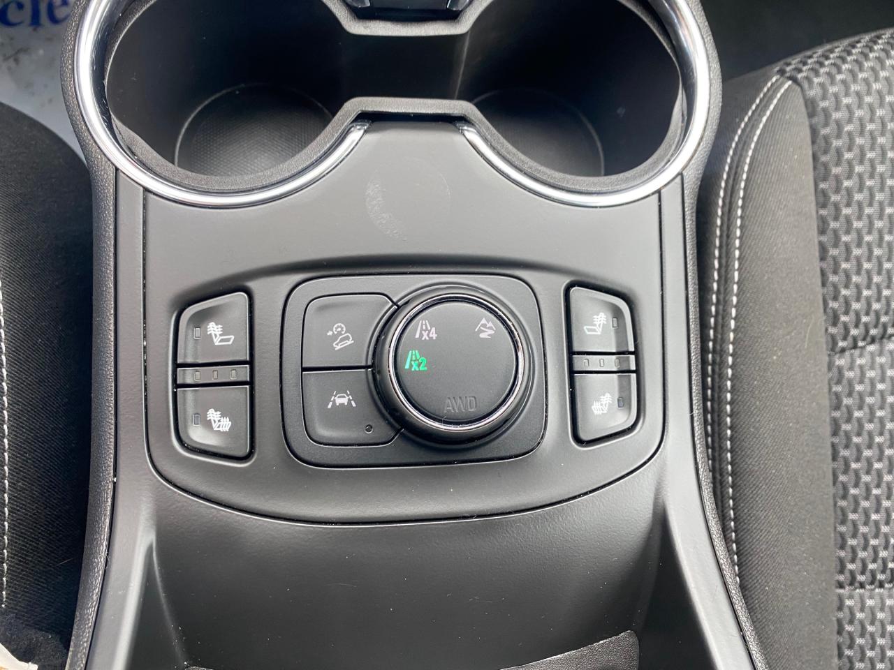 2024 GMC Terrain SLE 4dr All-Wheel Drive Photo