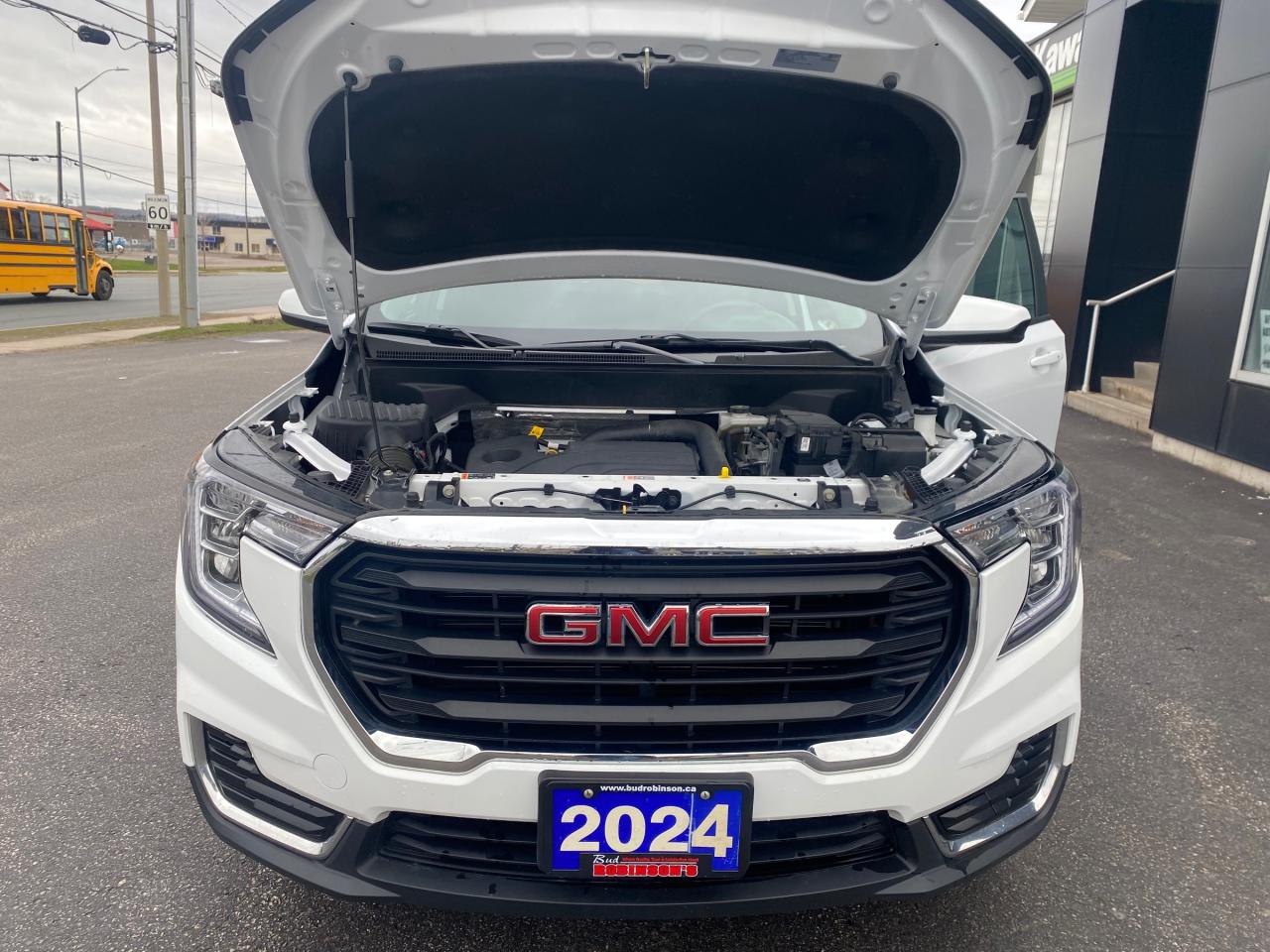 2024 GMC Terrain SLE 4dr All-Wheel Drive Photo