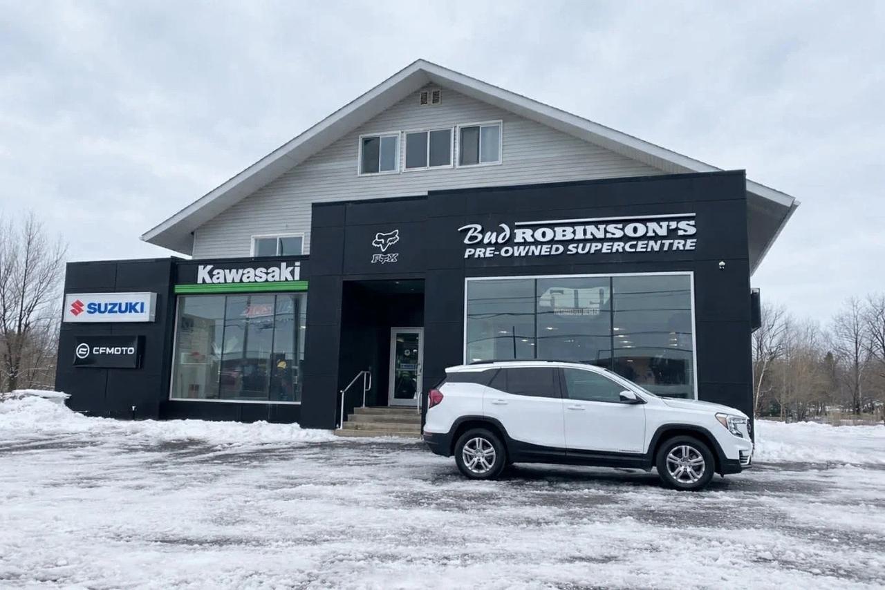 2024 GMC Terrain SLE 4dr All-Wheel Drive Photo0