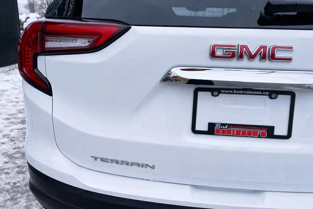 2024 GMC Terrain SLE 4dr All-Wheel Drive Photo
