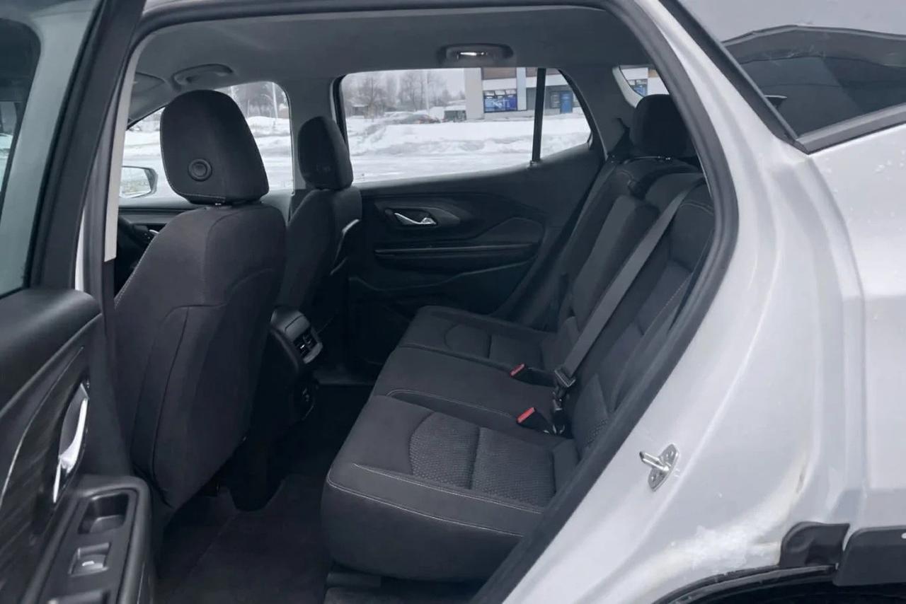 2024 GMC Terrain SLE 4dr All-Wheel Drive Photo