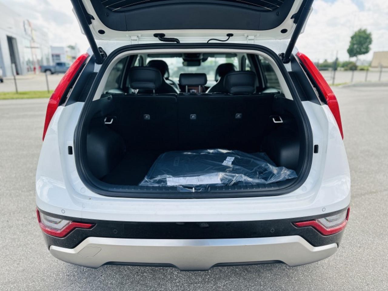 2026 Kia NIRO SX Photo