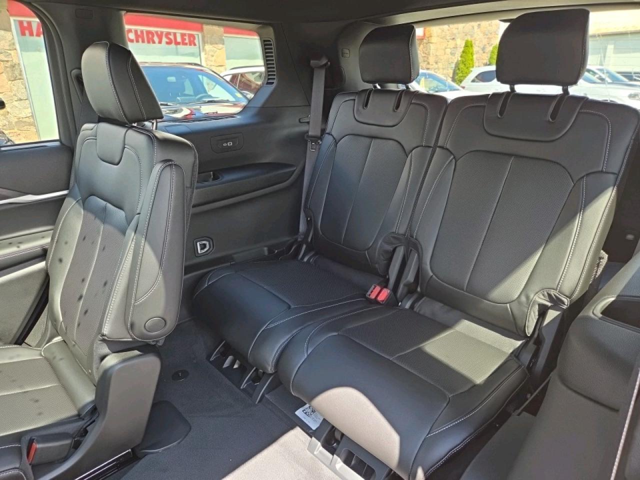 2025 Jeep Grand Cherokee L Limited 4dr 4x4 Photo