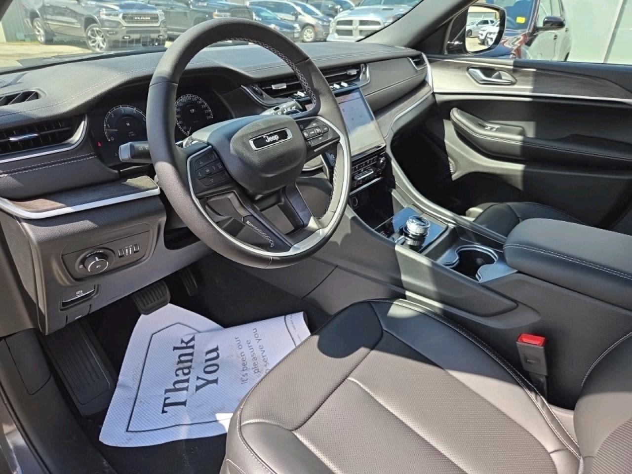 2025 Jeep Grand Cherokee L Limited 4dr 4x4 Photo