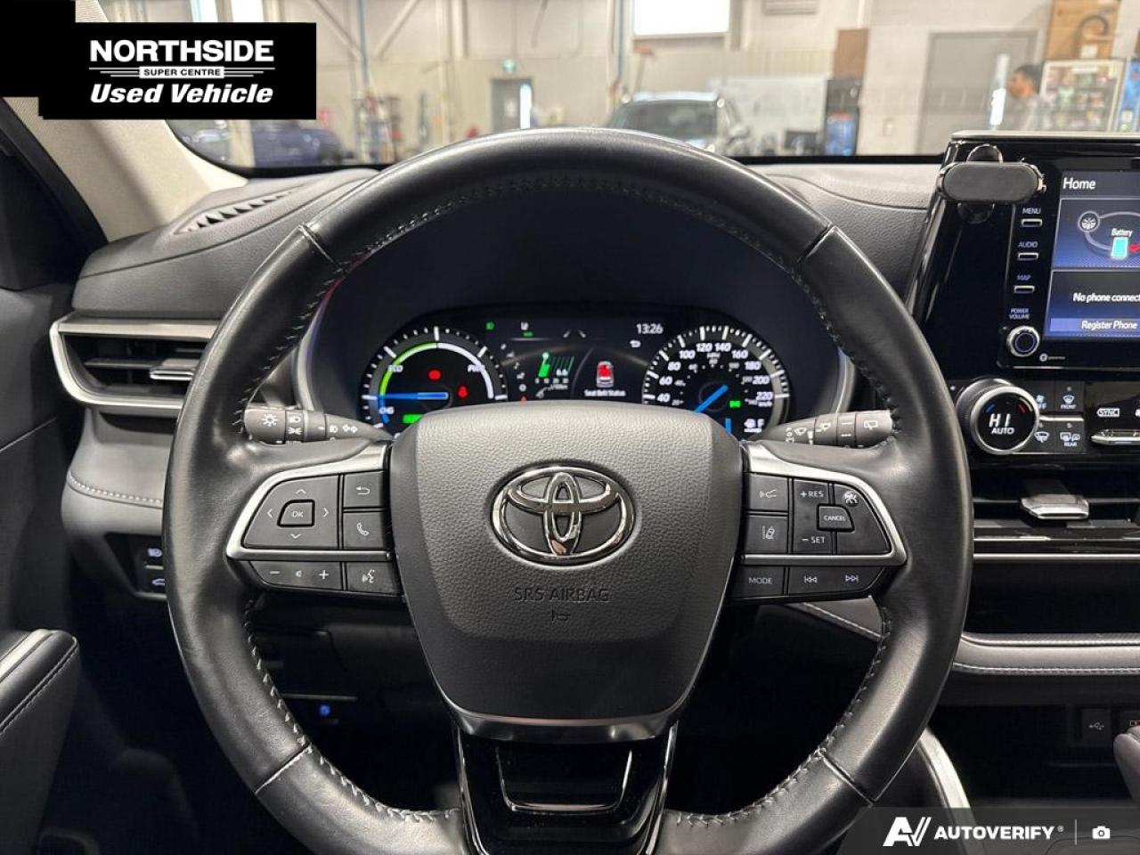 2021 Toyota Highlander Hybrid XLE 4dr All-Wheel Drive Photo