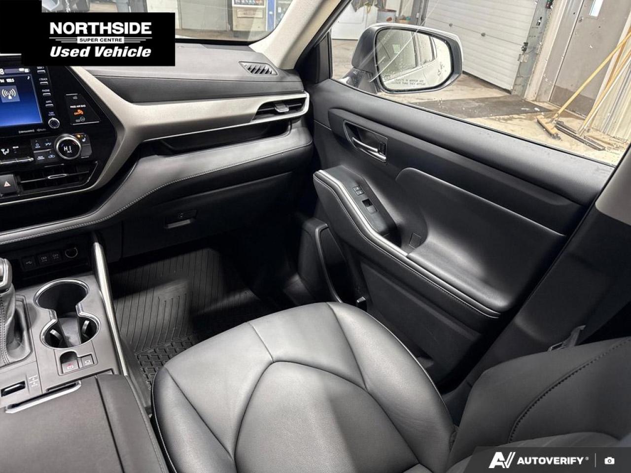 2021 Toyota Highlander Hybrid XLE 4dr All-Wheel Drive Photo