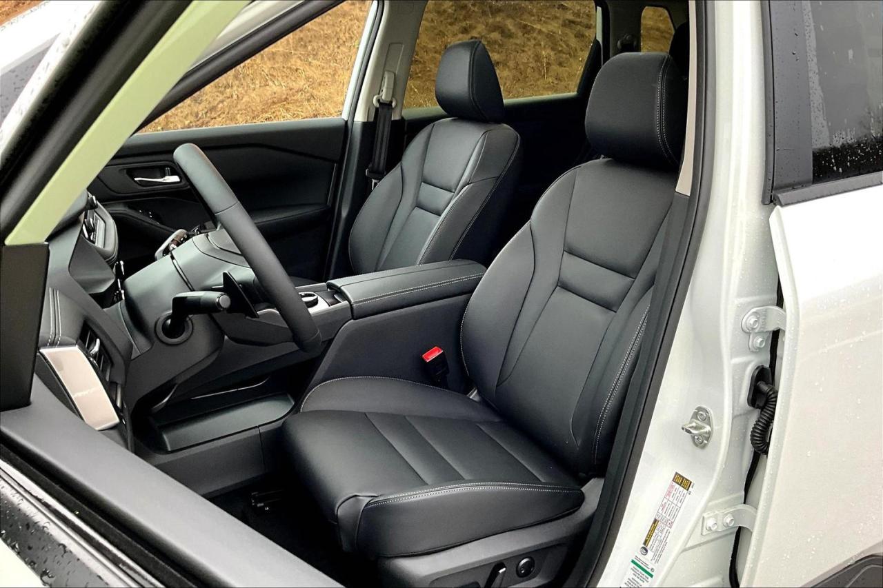 2025 Nissan Rogue Midnight Edition 4dr All-Wheel Drive Sport Utility Photo