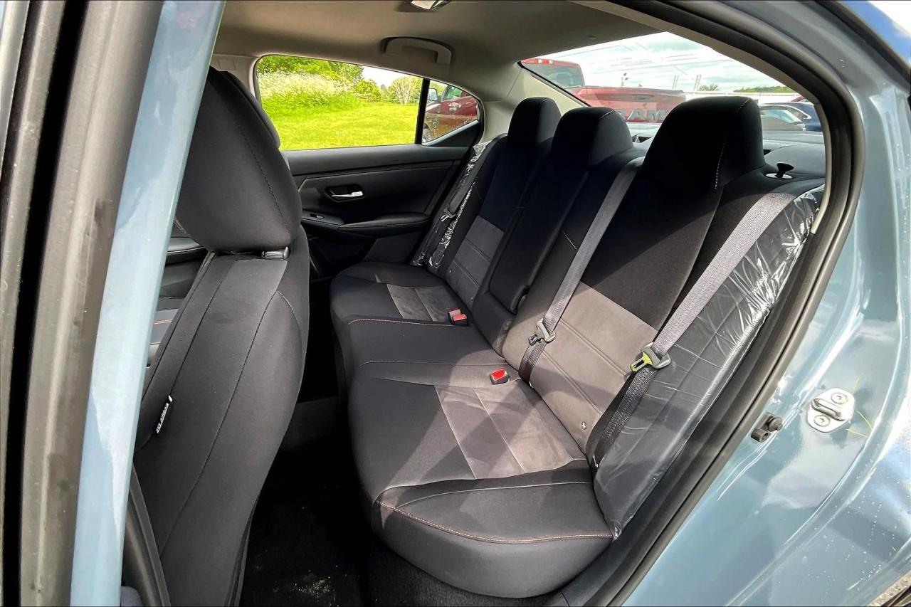 2025 Nissan Sentra SR 4dr Sedan Photo