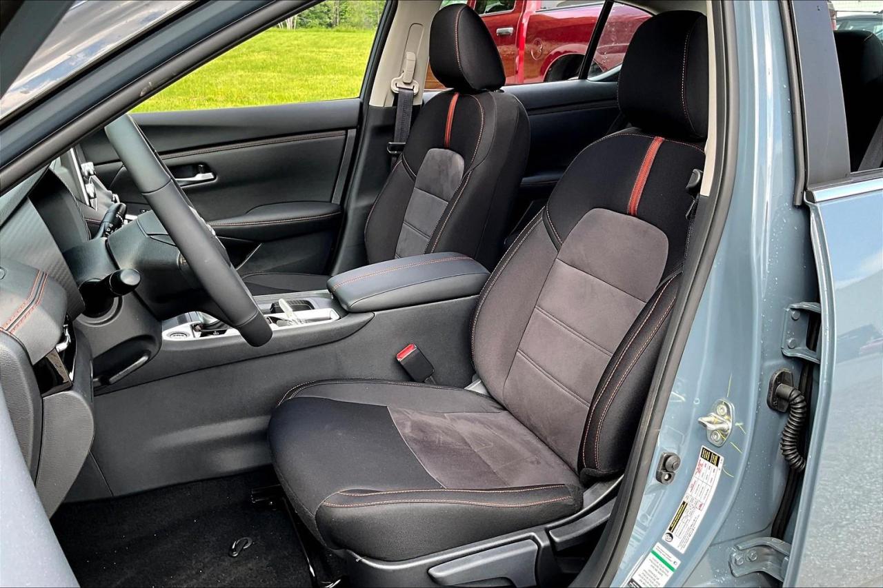 2025 Nissan Sentra SR 4dr Sedan Photo