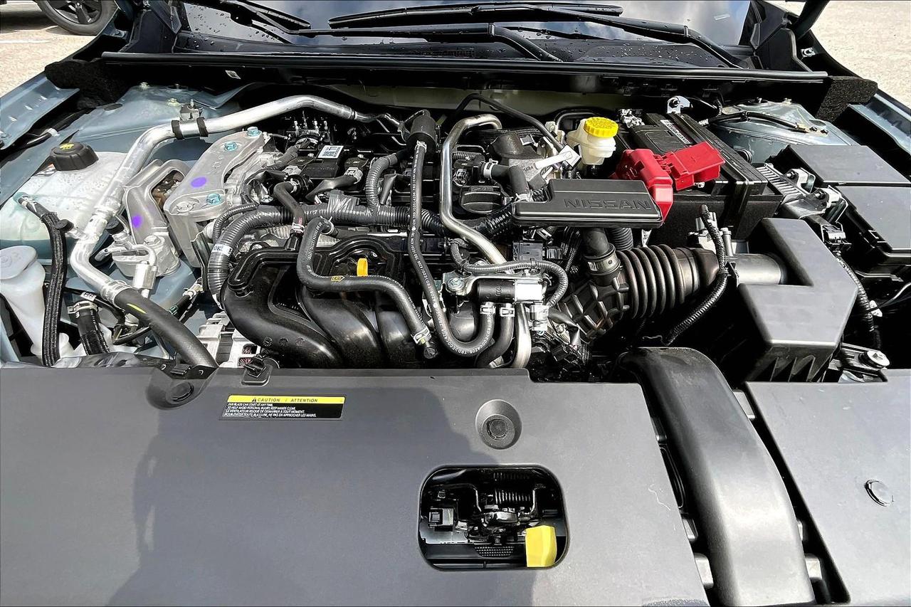 2025 Nissan Sentra SR 4dr Sedan Photo