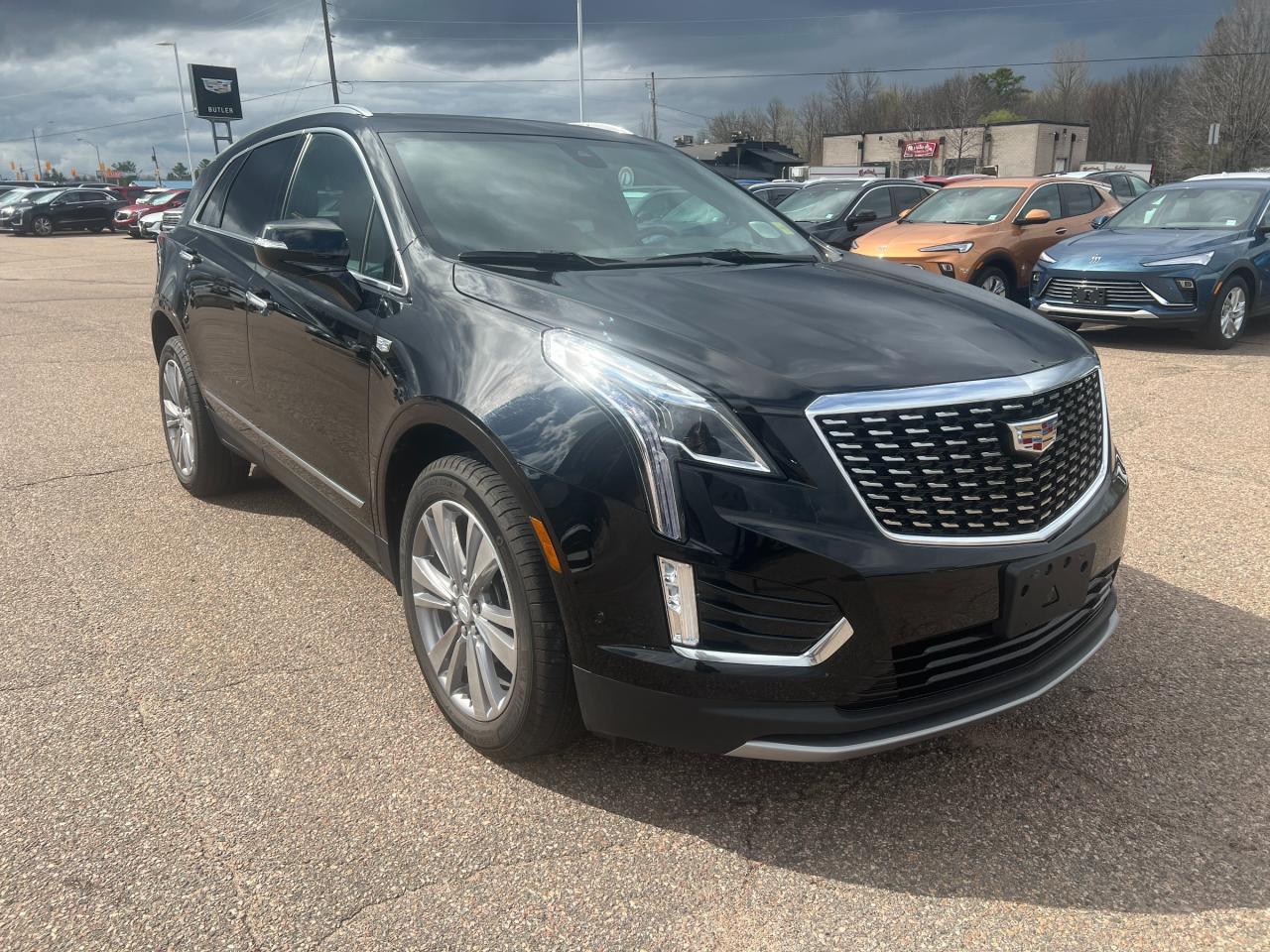 2023 Cadillac XT5 Premium Luxury 4dr All-Wheel Drive Photo3