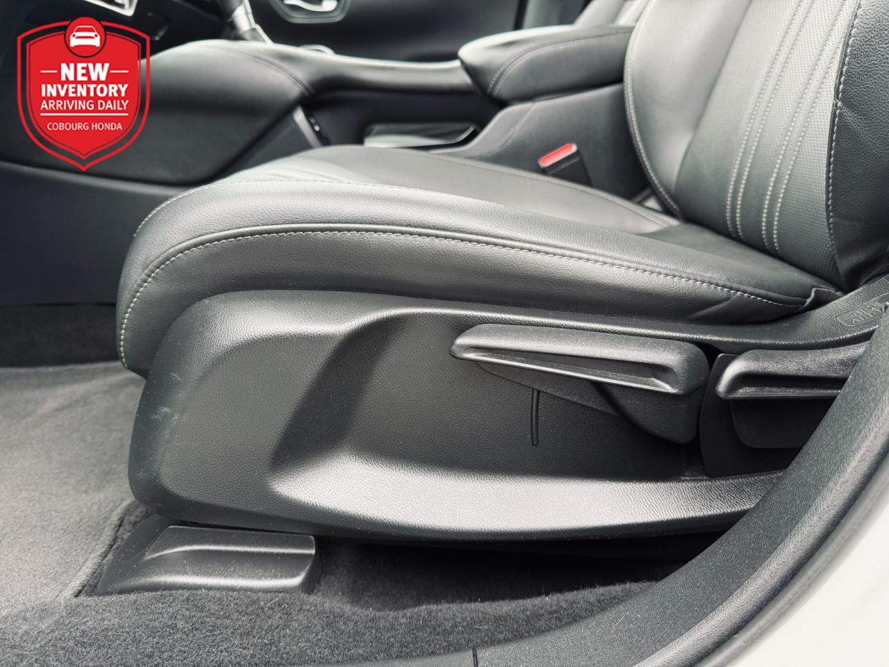 2024 Honda HR-V EX-L Navi 4dr All-Wheel Drive Photo