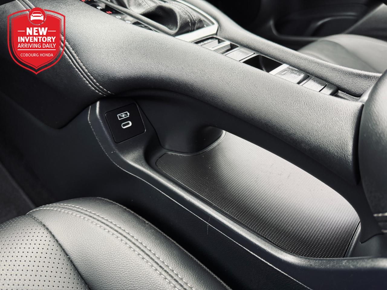 2024 Honda HR-V EX-L Navi 4dr All-Wheel Drive Photo