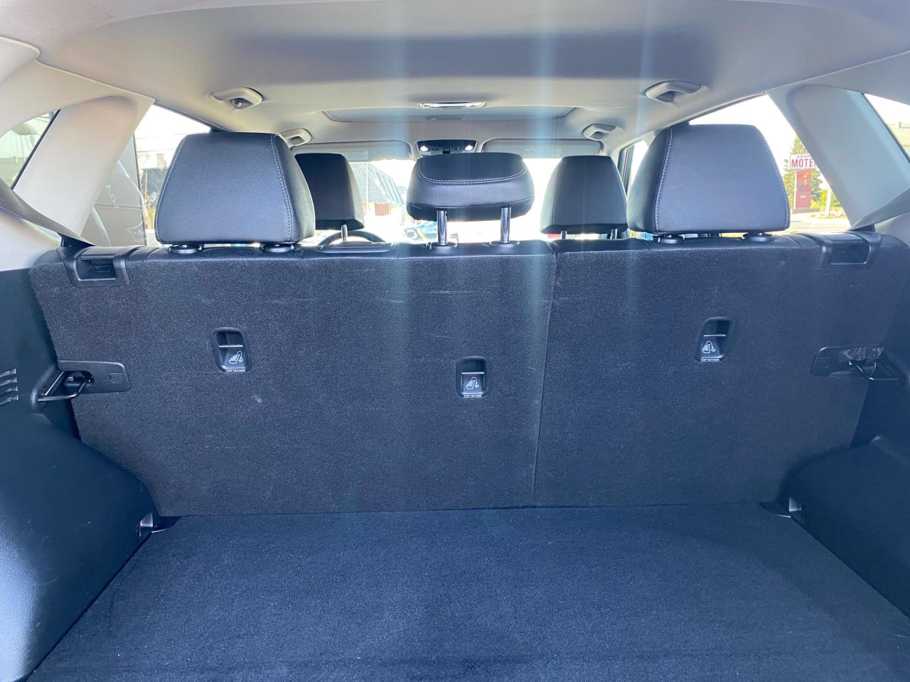 2025 Kia Seltos EX 4dr All-Wheel Drive Photo