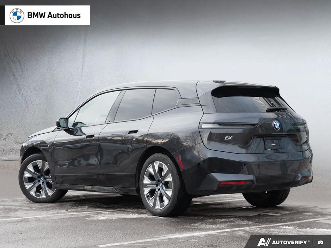 2024 BMW iX xDrive50 Sports Activity Vehicle Photo3