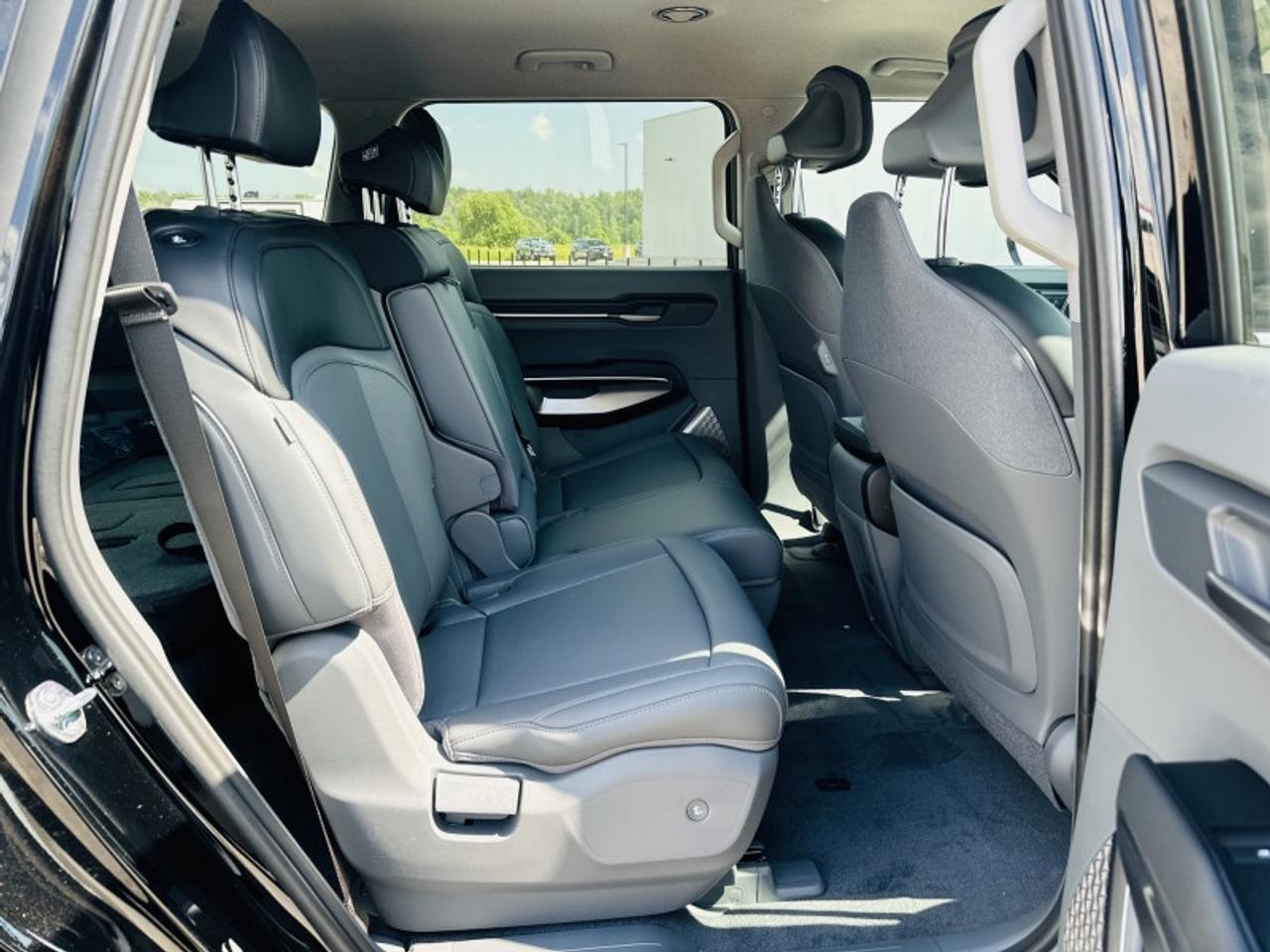 2026 Kia EV9 W/PREMIUM PACKAGE Photo