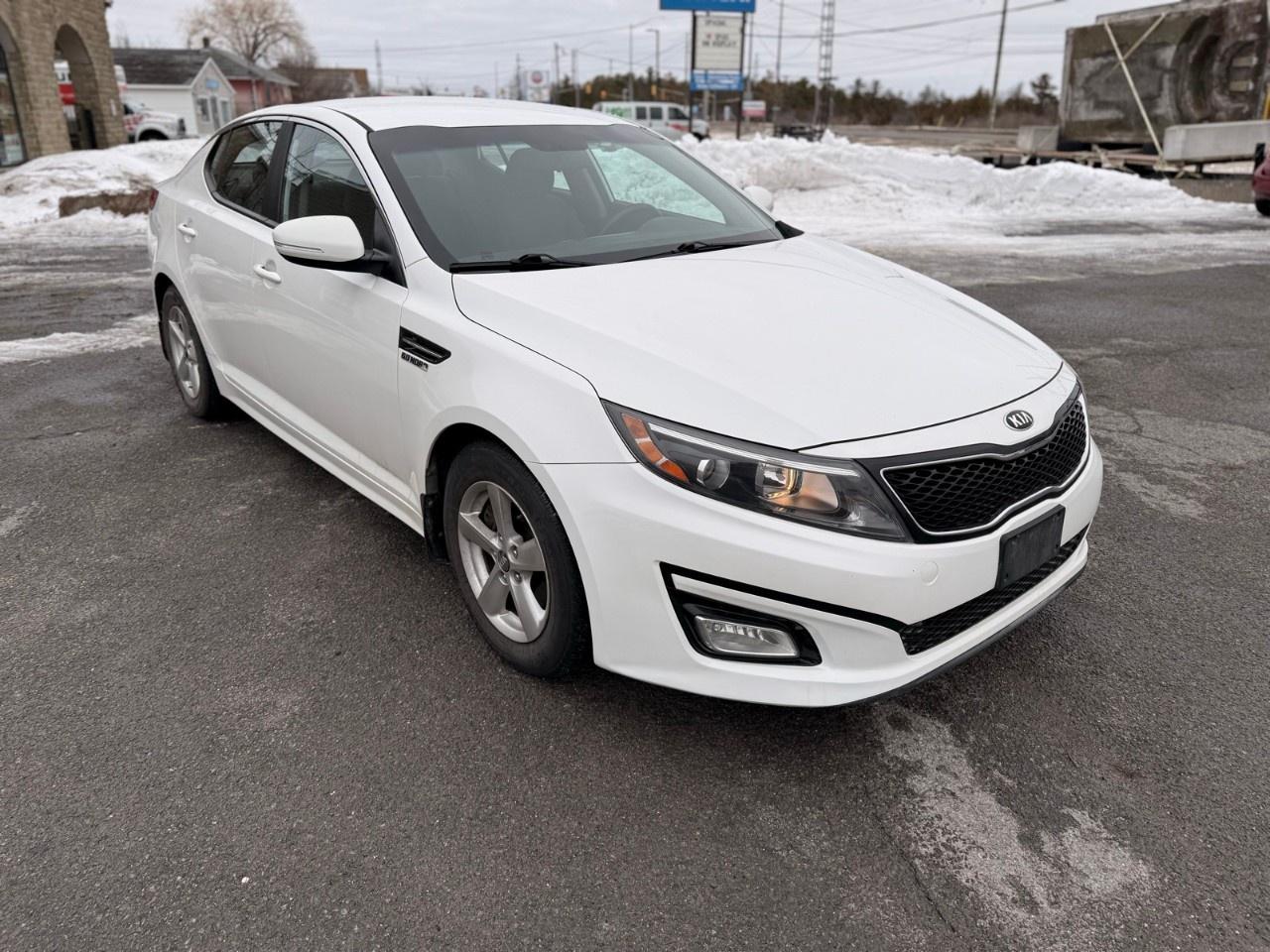 2015 Kia Optima 4dr Sdn Auto LX Photo