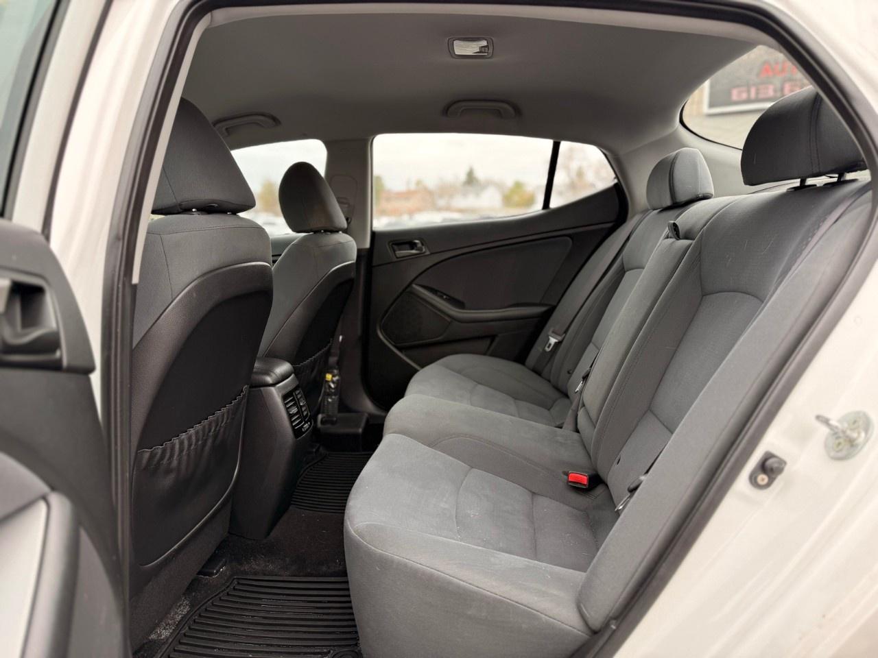 2015 Kia Optima 4dr Sdn Auto LX Photo