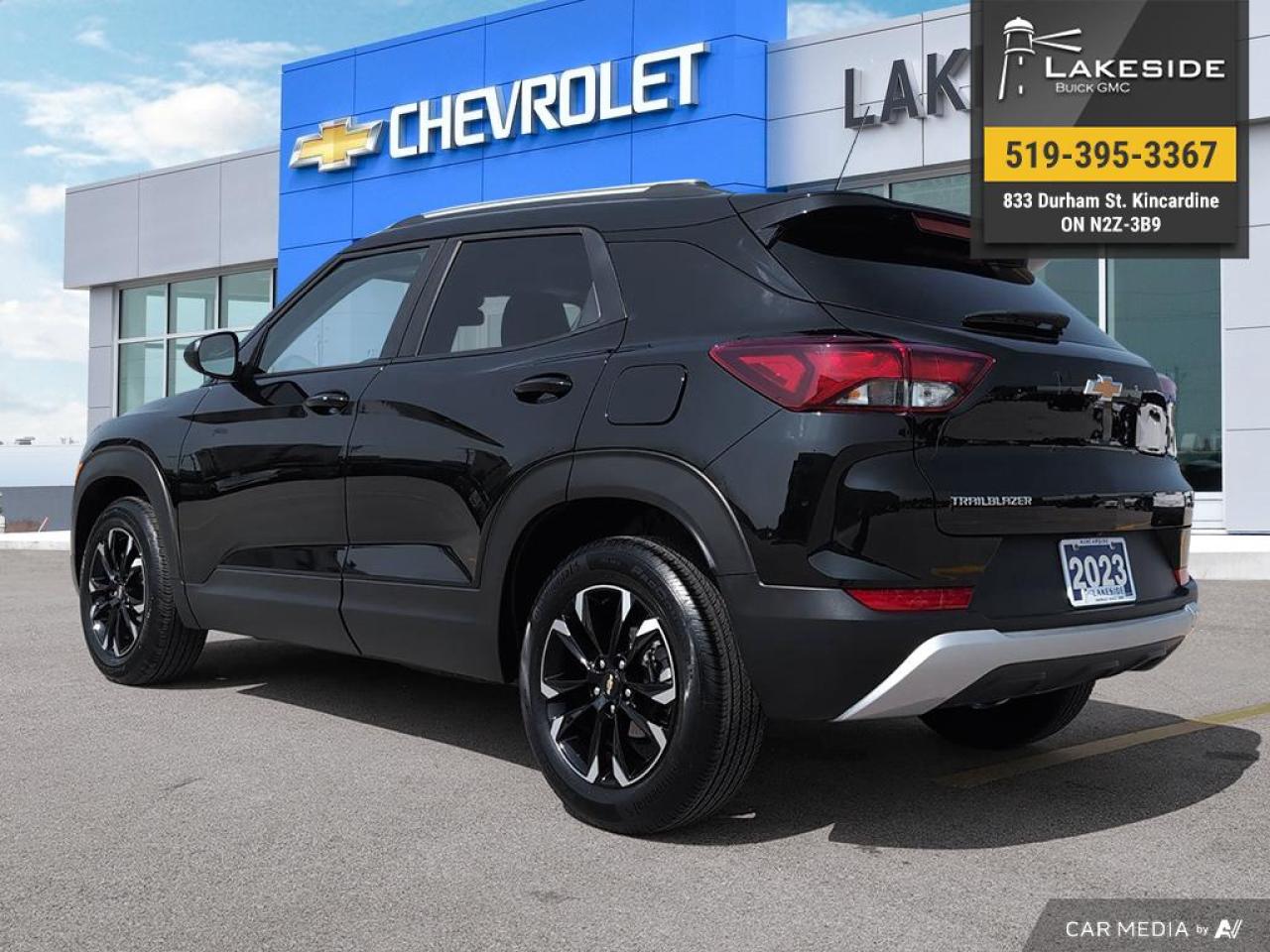 2023 Chevrolet TrailBlazer LT Front-Wheel Drive Photo3