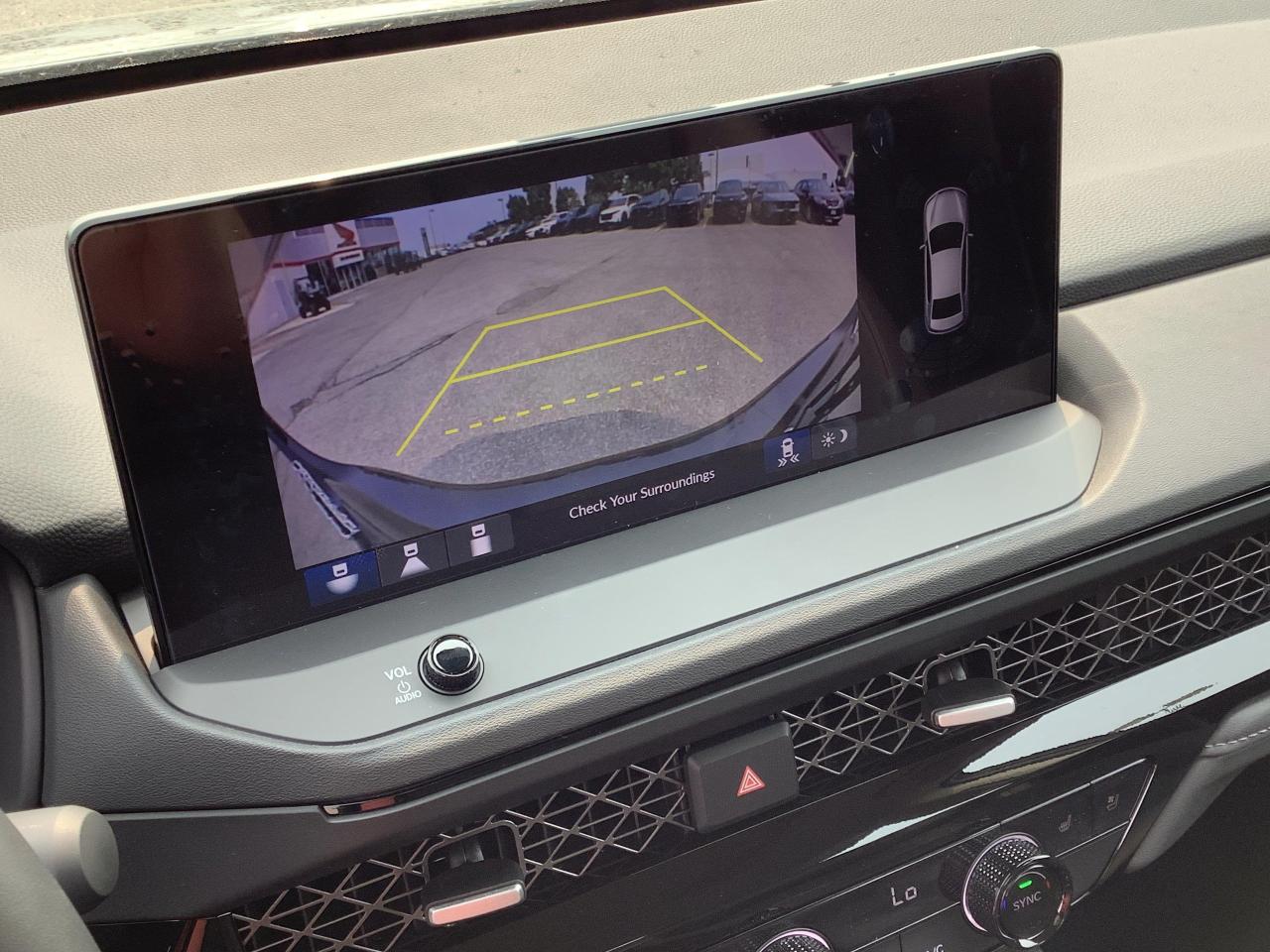 2025 Honda Accord Hybrid Touring 4dr Sedan Photo4