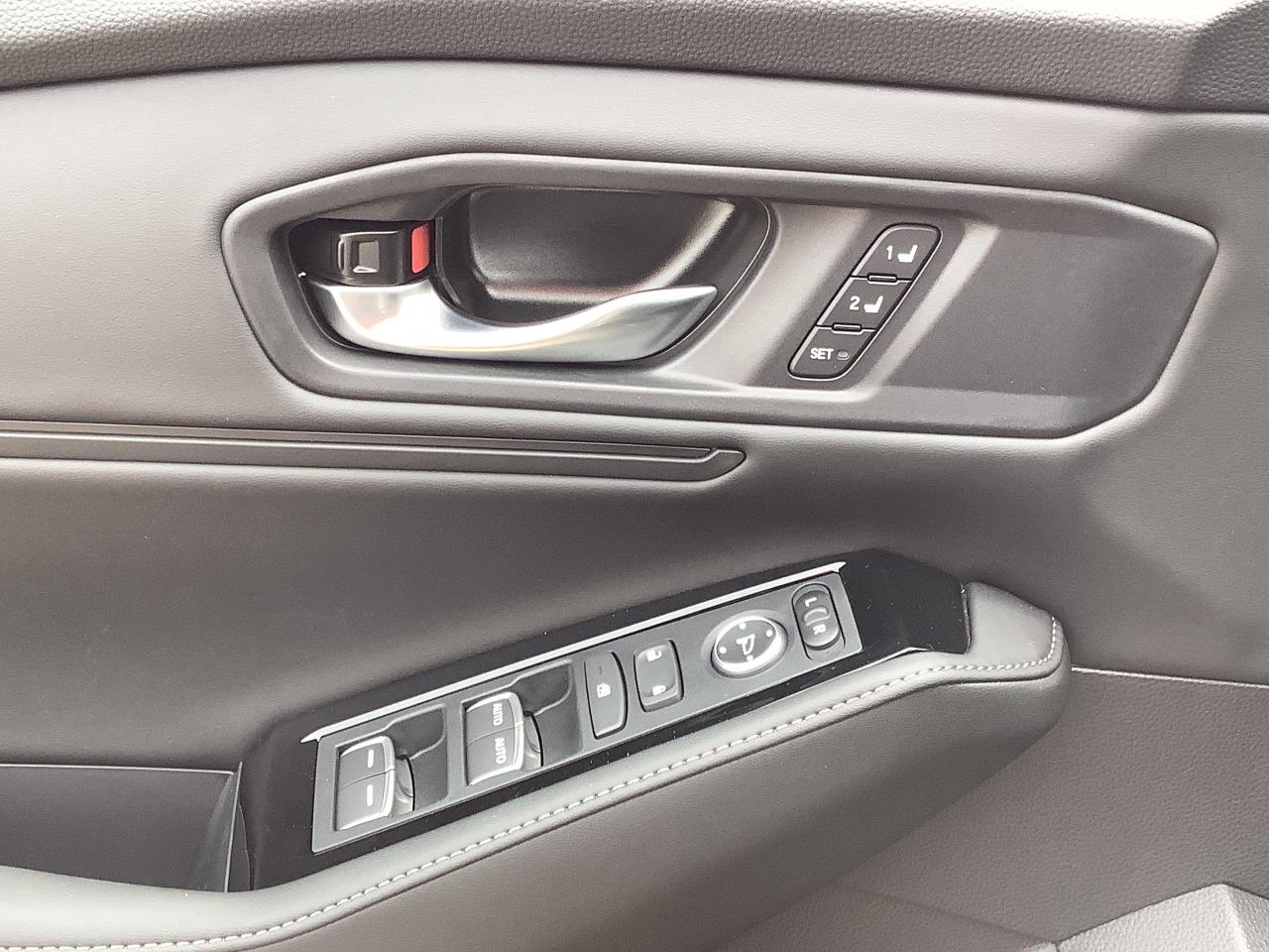 2025 Honda Accord Hybrid Touring 4dr Sedan Photo