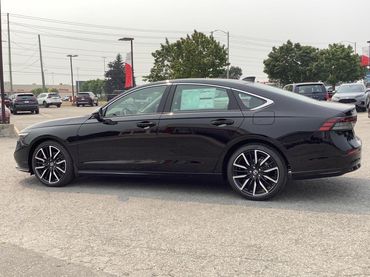 2025 Honda Accord Hybrid Touring 4dr Sedan Photo