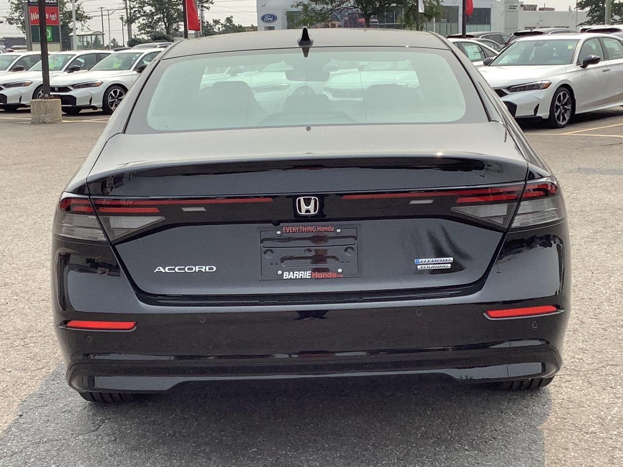 2025 Honda Accord Hybrid Touring 4dr Sedan Photo