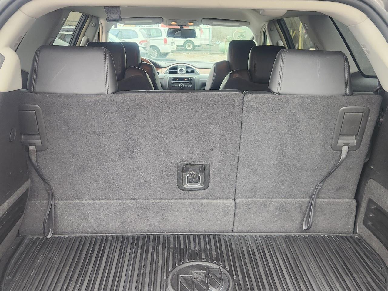 2009 Buick Enclave FWD 4dr CXL Photo