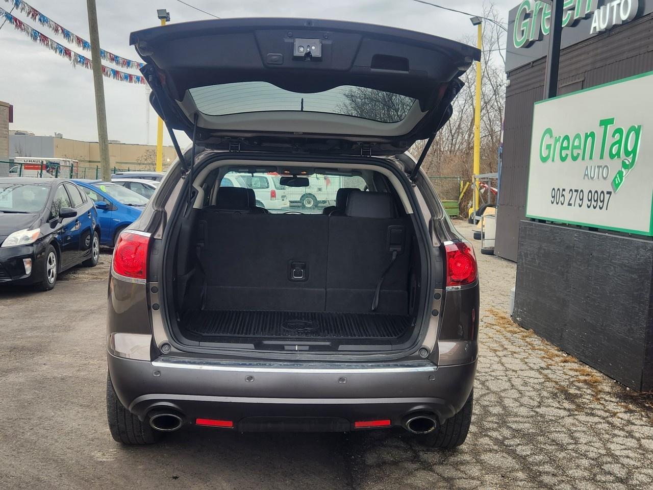 2009 Buick Enclave FWD 4dr CXL Photo