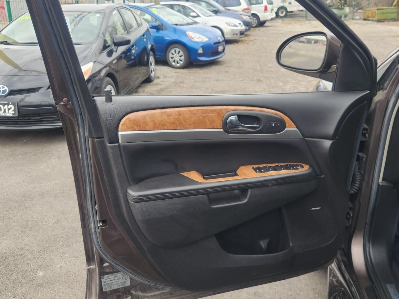 2009 Buick Enclave FWD 4dr CXL Photo