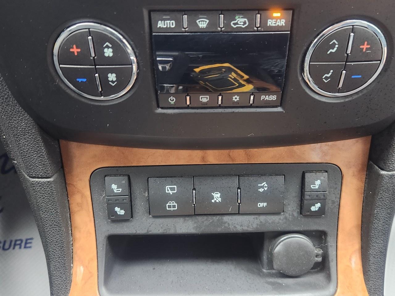 2009 Buick Enclave FWD 4dr CXL Photo