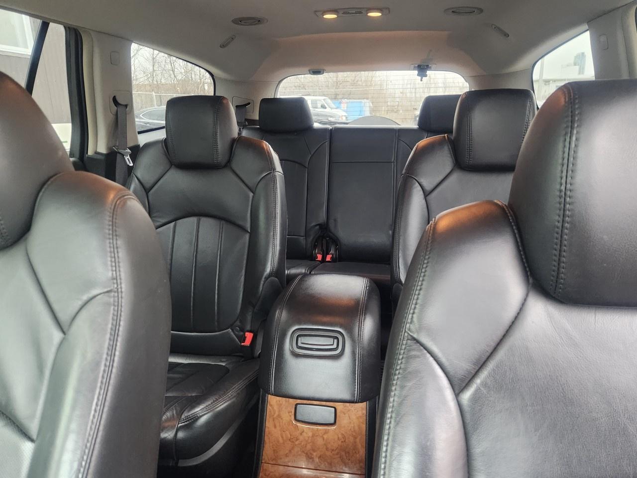 2009 Buick Enclave FWD 4dr CXL Photo