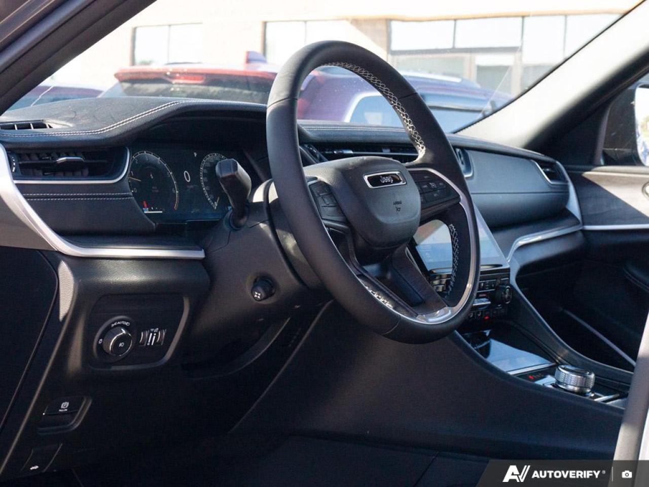 2025 Jeep Grand Cherokee L Limited 4dr 4x4 Photo