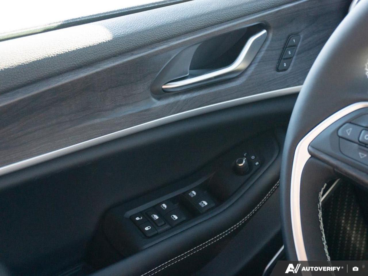 2025 Jeep Grand Cherokee L Limited 4dr 4x4 Photo