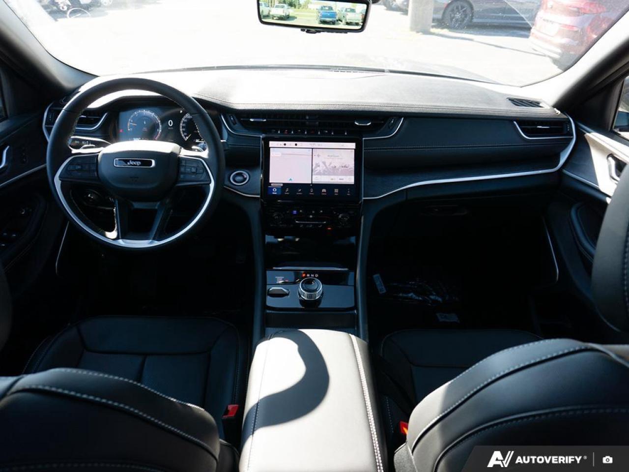 2025 Jeep Grand Cherokee L Limited 4dr 4x4 Photo