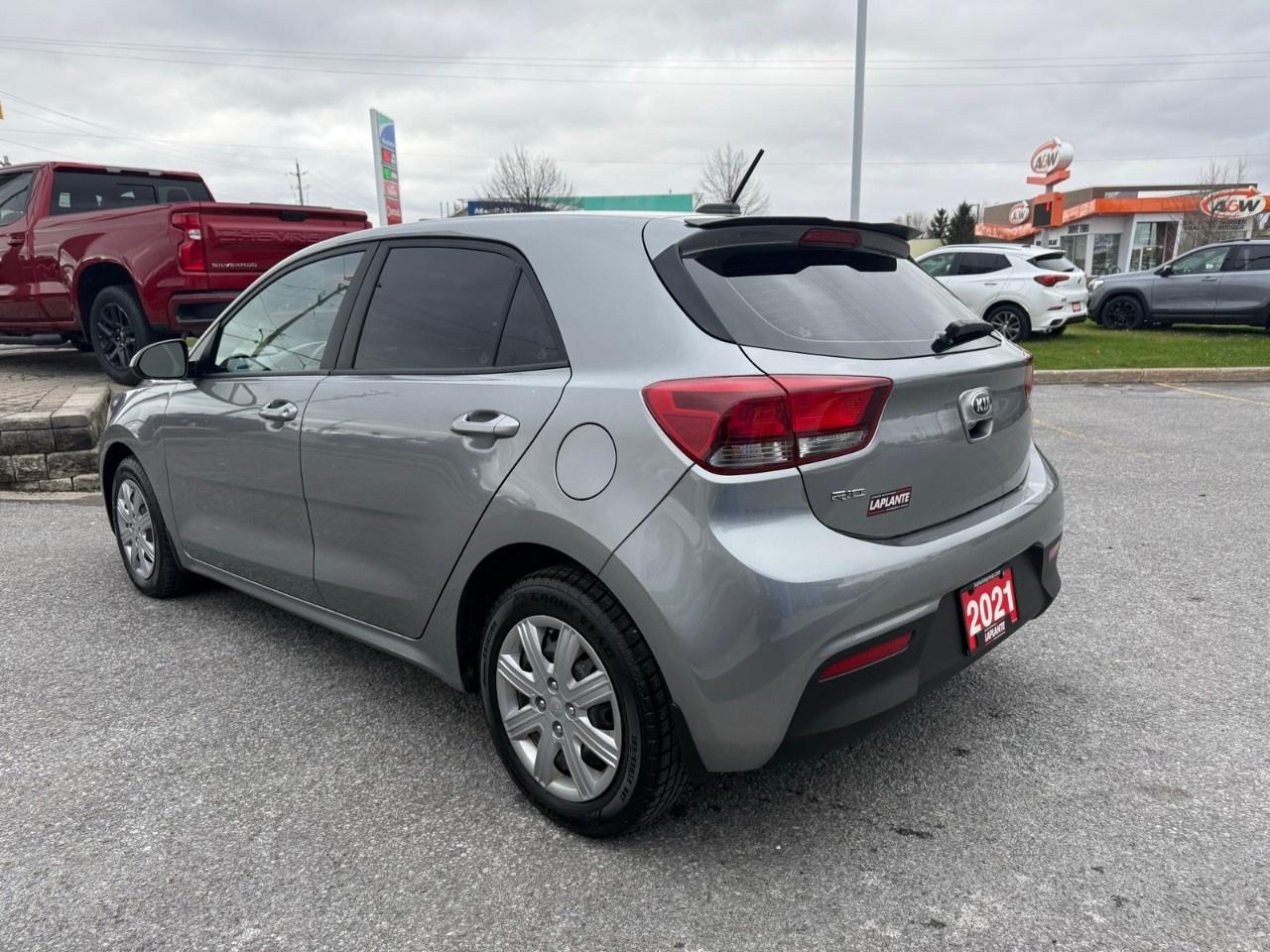 2021 Kia Rio 5-door  Photo