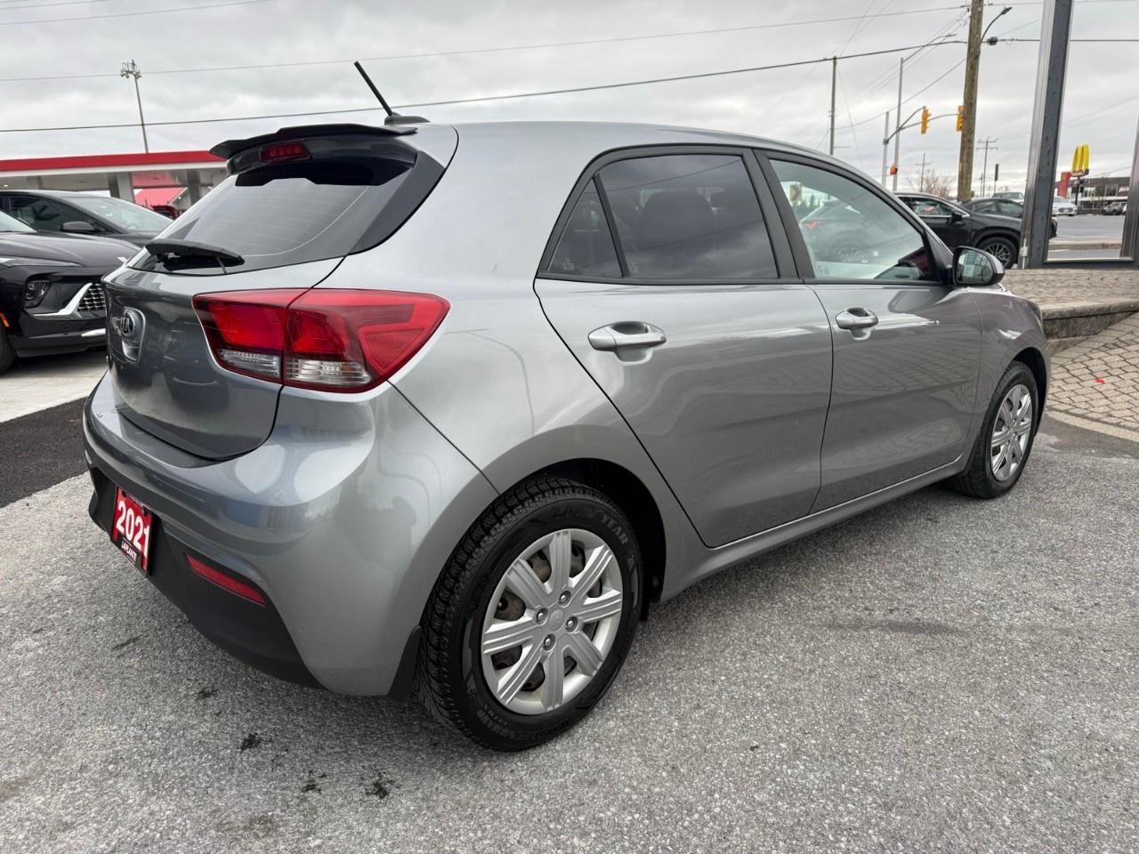 2021 Kia Rio 5-door  Photo