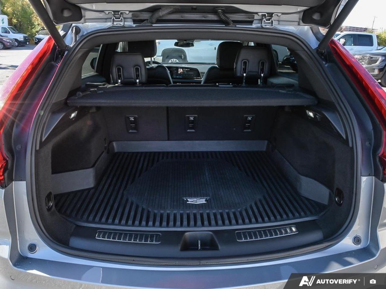 2024 Cadillac XT4 Premium Luxury Photo