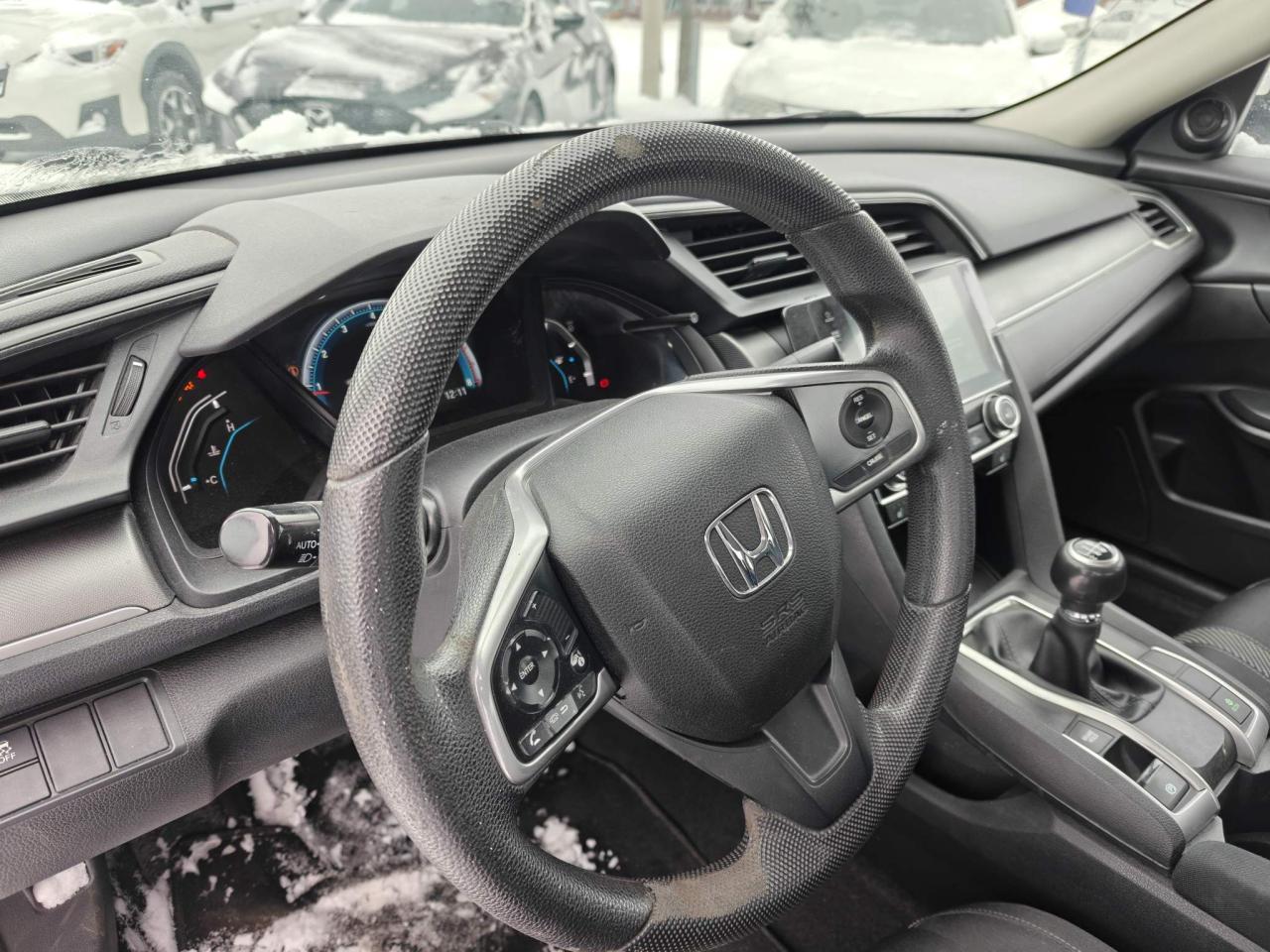 2017 Honda Civic LX (M6) 4dr Sedan Photo